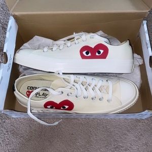 comme des garçons PLAY